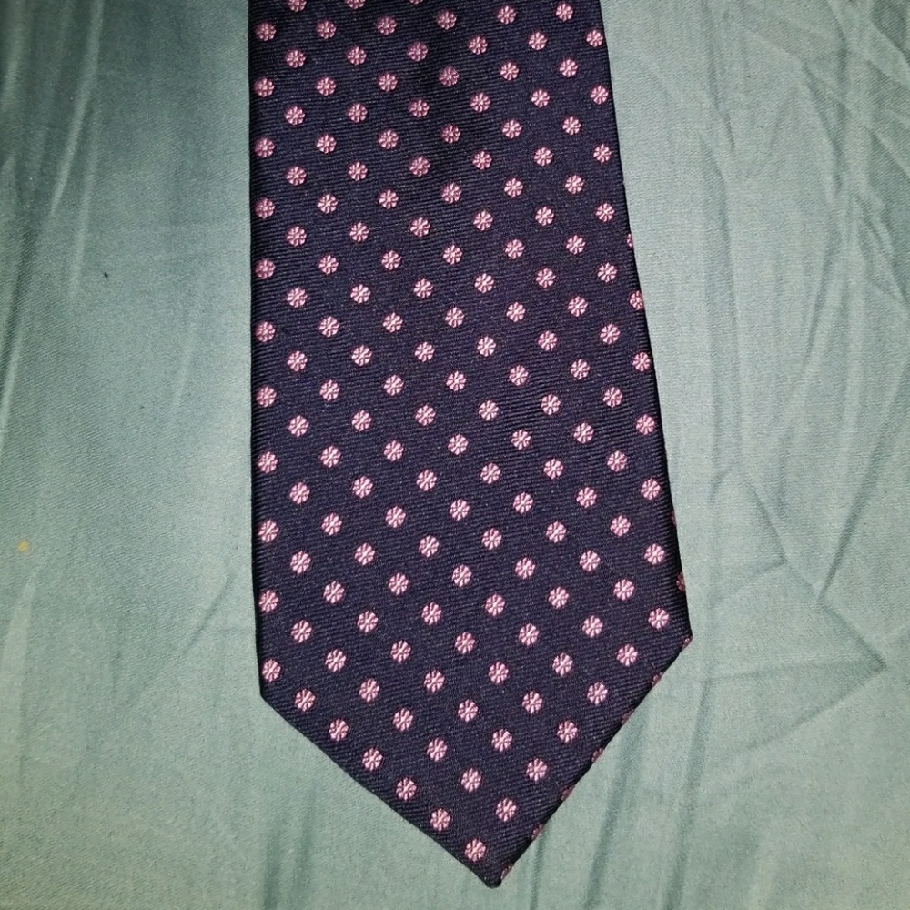 Tommy Hilfiger 100% silk men's tie